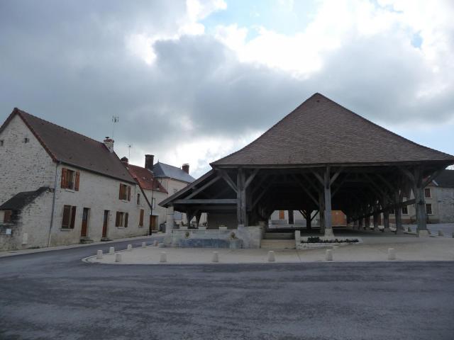 Halle du 17ème siècle (monument historique)
