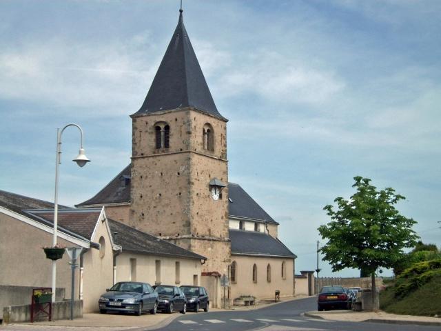 Vue de l'église_St-Nicolas_à Chigny.