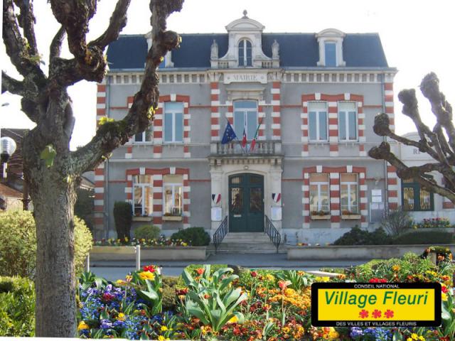 Village fleuri situé en Champagne, à 20kms au nord de Reims.