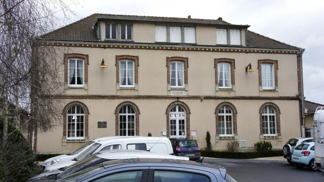 Mairie à Cuis.