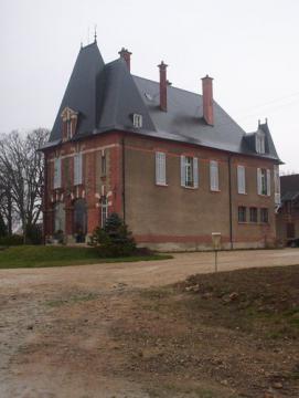 Chateau à Tauxières
