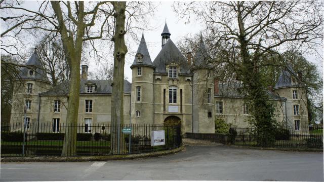 Château Gueux maintenant golf de Reims.