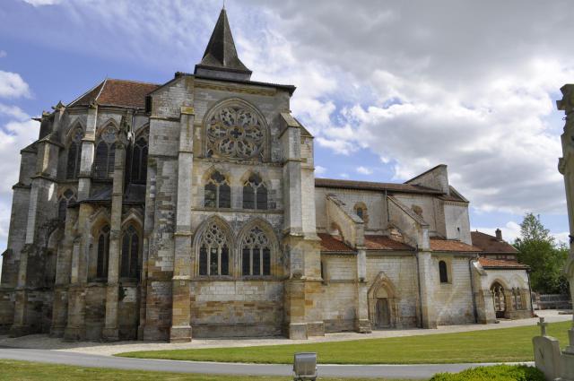 Église Saint-Amand, à Saint-Amand-sur-Fion (51)