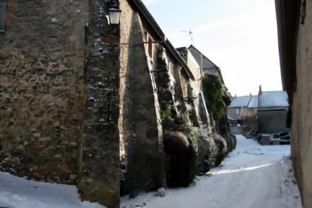 Oeuilly, les remparts