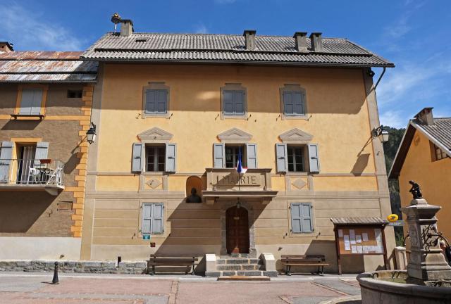 La mairie de Péone