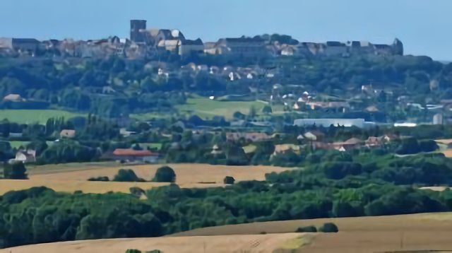 Langres, F