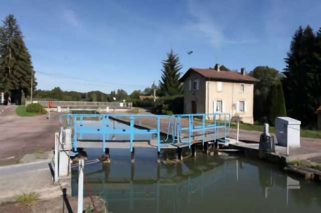 Canal de la Marne a la Saone (C. de Champagne en Bourgogne)