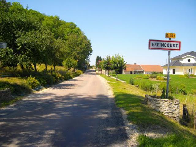 Entrée Sud par la D151 à Effincourt