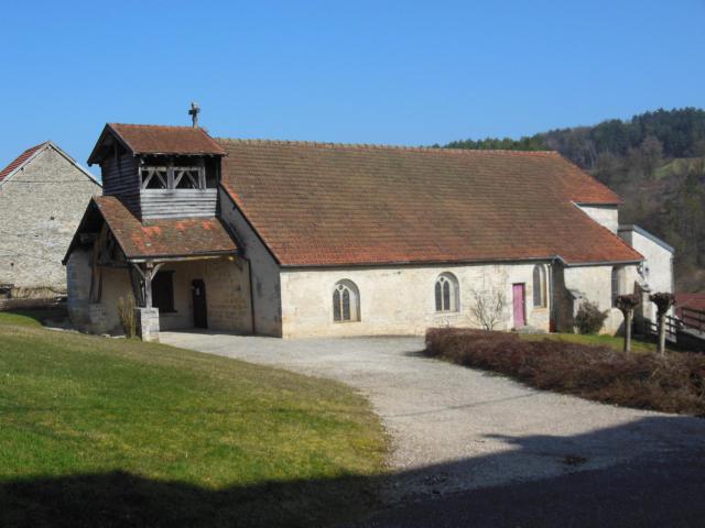 Photographie de l'église Saint-Mammès, à Rivière-les-Fosses (Haute-Marne).