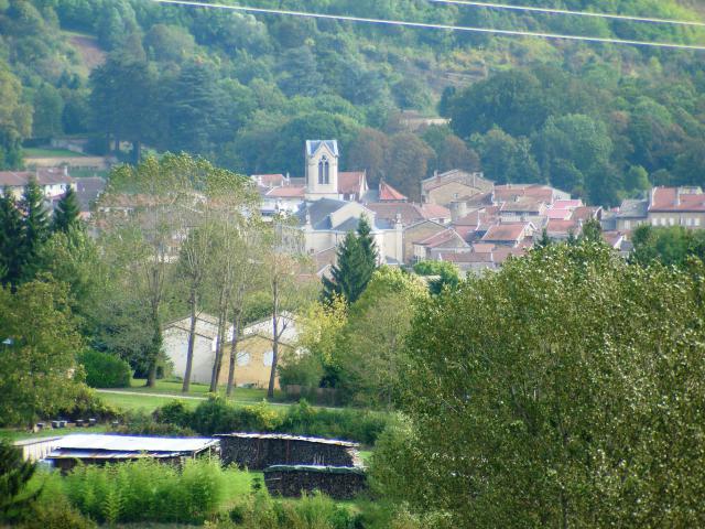 Vue du centre de LAGNIEU (01150-FRANCE)