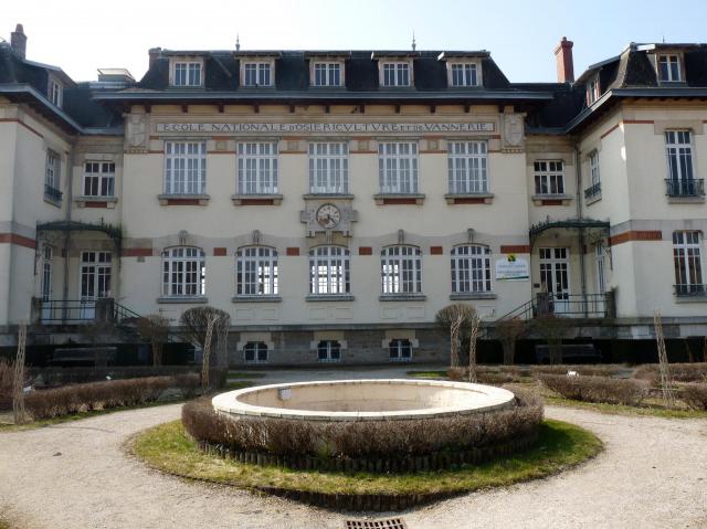 Ecole nationale d'osiériculture et de vannerie de Fayl-Billot (Haute-Marne)