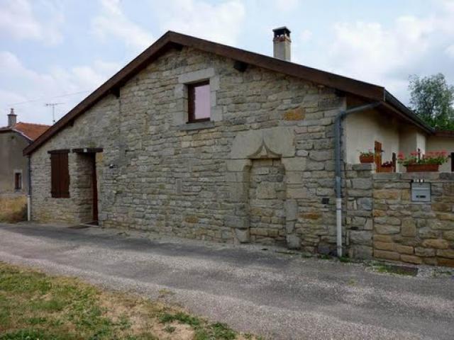 Maison à Domblain / 3