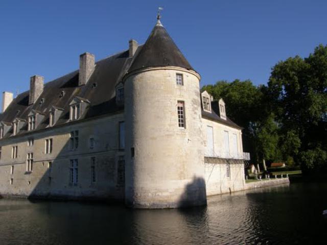 Chateau de Dinteville