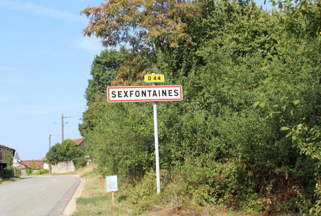 Entrée du village.