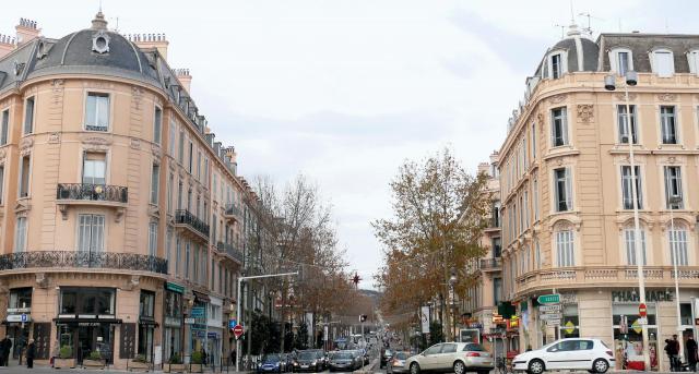 Cannes - Début du boulevard Carnot près de la gare