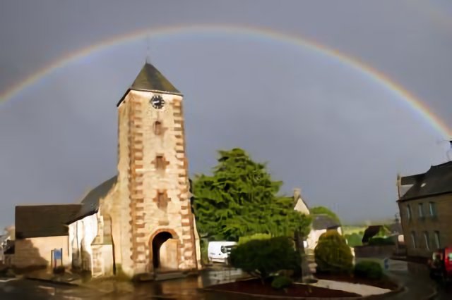 St Mars sur la Futaie, sous arc en ciel
