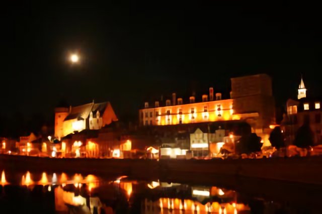 Laval Chateau & Mayenne river reflections (Bastile Day 2008)