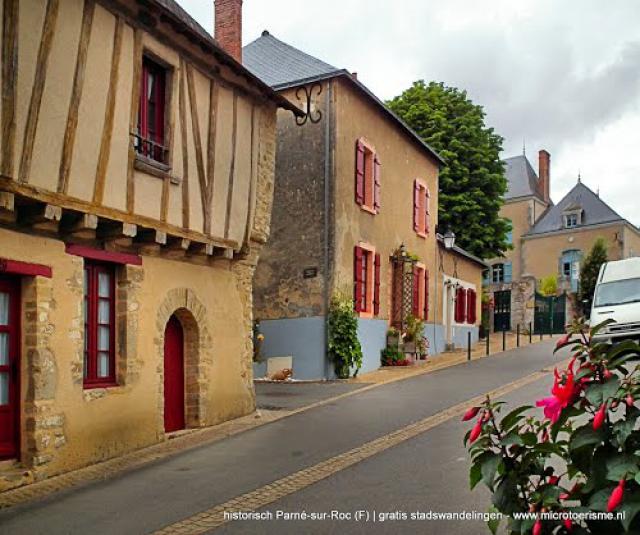 Parné-sur-Roc -- Maison de la Croix-blanche| www.microtoerisme - gratis stadswandelingen