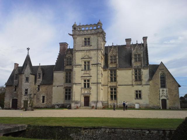 façade du château de Saint-Ouen