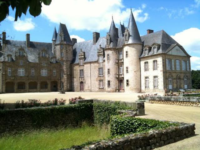 Chateau du Rocher Mézangers mayennes