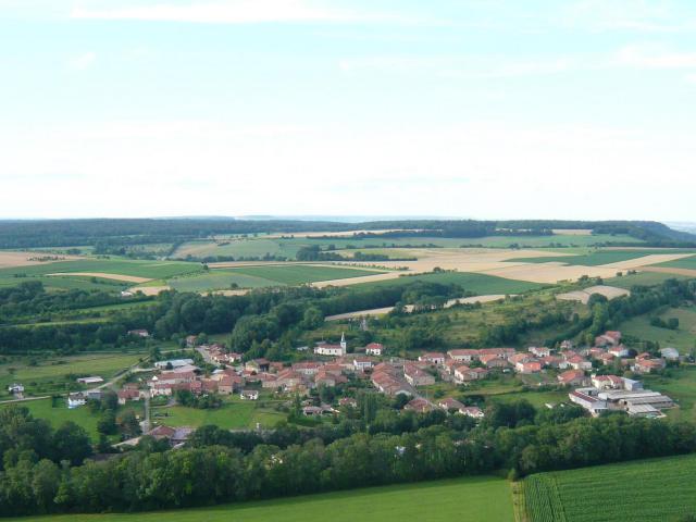 Photo du village de Beuvezin en 2012