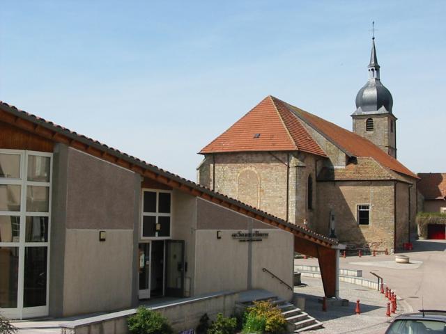 Deneuvre (Meurthe-et-Moselle). Le musée Les Sources d'Hercule. L'église Saint-Remy.