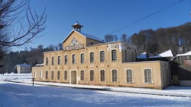 ancienne usine à Val-et-Chatillon