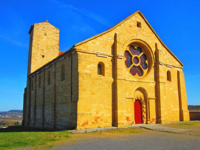 Eglise prieure Mont St Martin