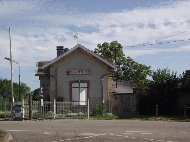 gare ferroviaire de Pierreville