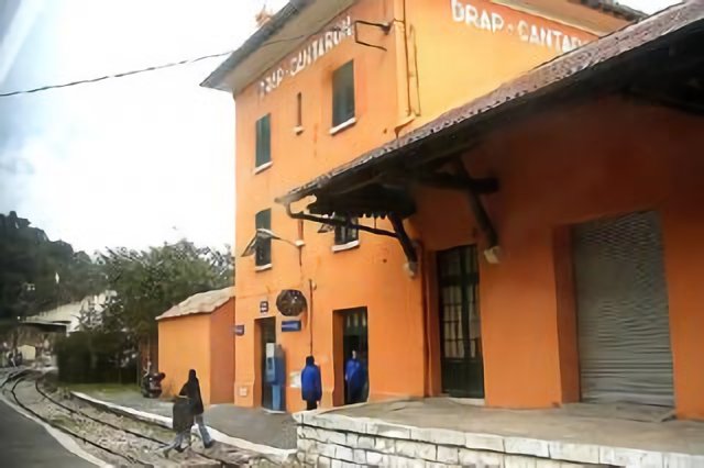 Drap-Cantaron railway station