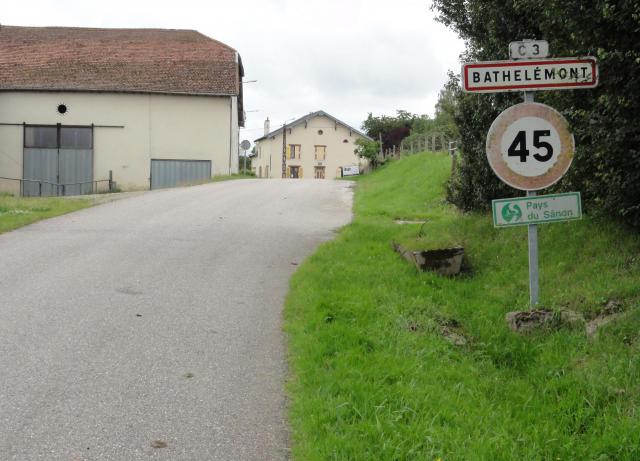 Bathelémont (M-et-M) city limit sign