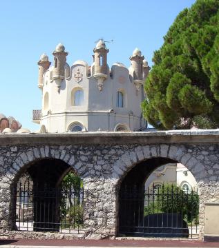 Détails du château de l'anglais sur la colline du mont Boron à Nice.
