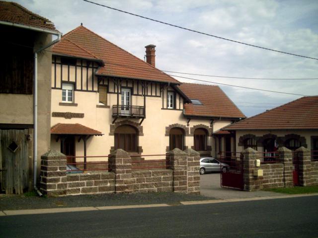 Réchicourt-la-Petite : mairie-école