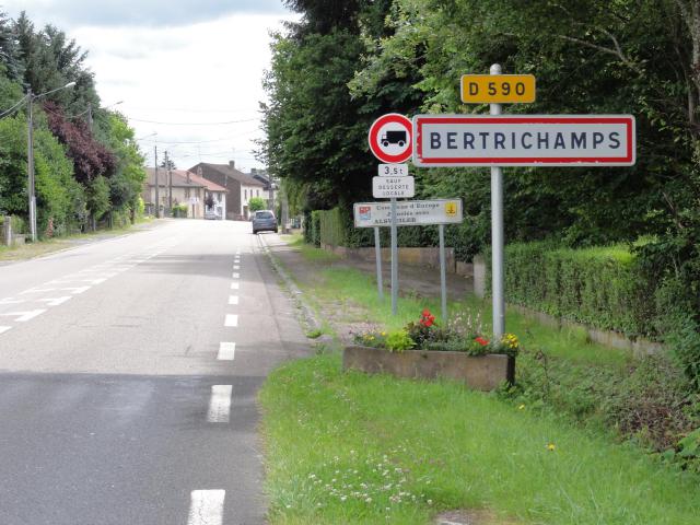 Bertrichamps (M-et-M) city limit sign