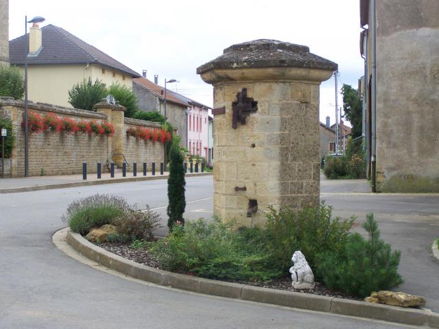 Ancien puis à Chénières