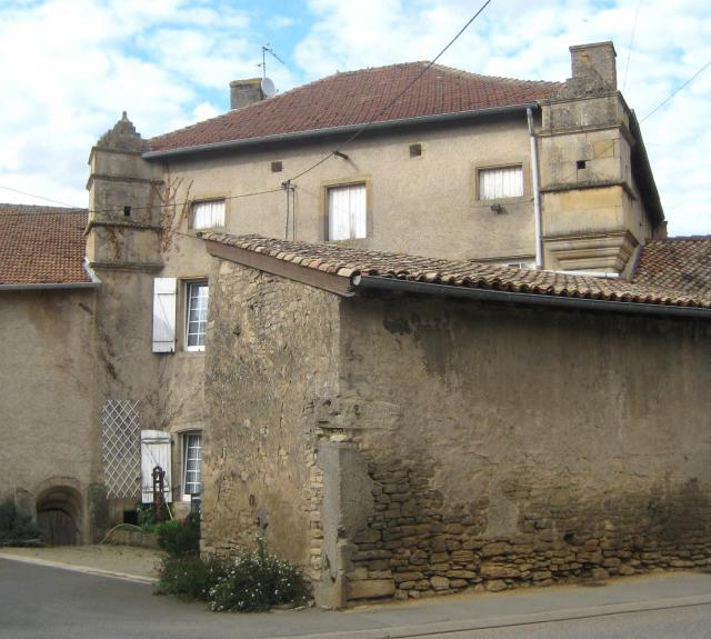 DescriptionMaison forte Hatrize.jpg maison forte Hatrize Date 7 août 2011 Source mon appareil photo Auteur Aimelaime…