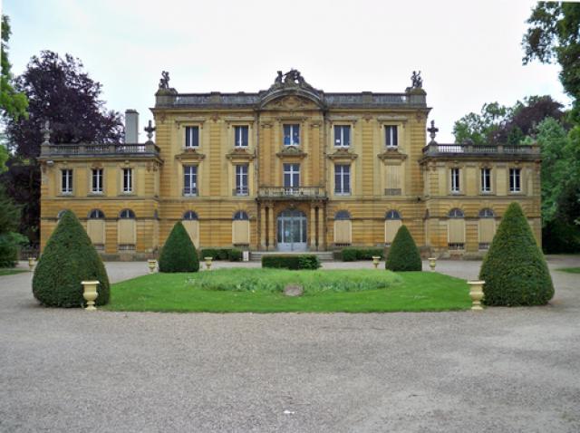 Chateau de Moncel
