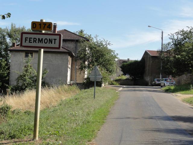 Montigny-sur-Chiers (Meurthe-et-M.) Fermont, city limit sign