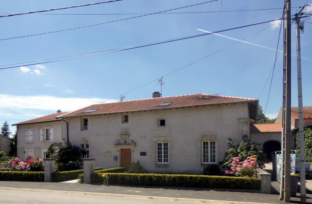 La mairie d'Ormes-et-Ville