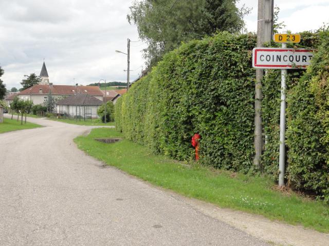Coincourt (M-et-M) city limit sign