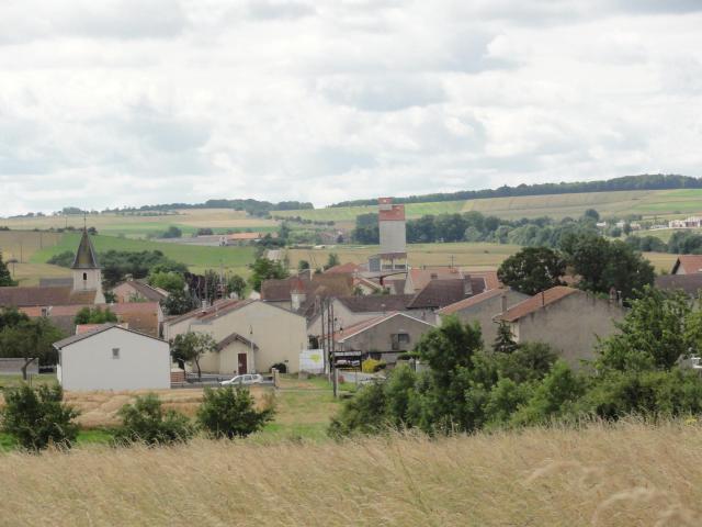 Courbesseaux (M-et-M) vue du village