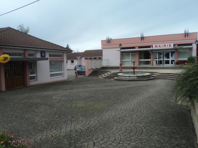 Tucquegnieux plateau mairie et poste