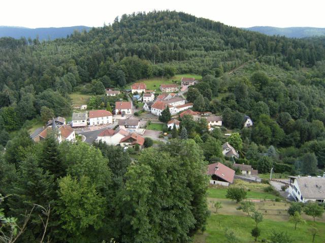 Village de Pierre-Percée vu depuis le château