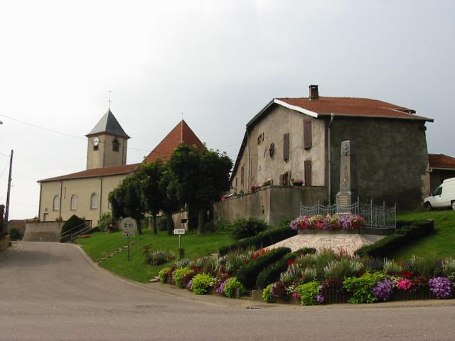 Rue de l'Église à Fraimbois (Meurthe-et-Moselle)