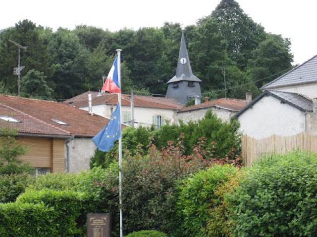 Erize-la-Grande : église du village