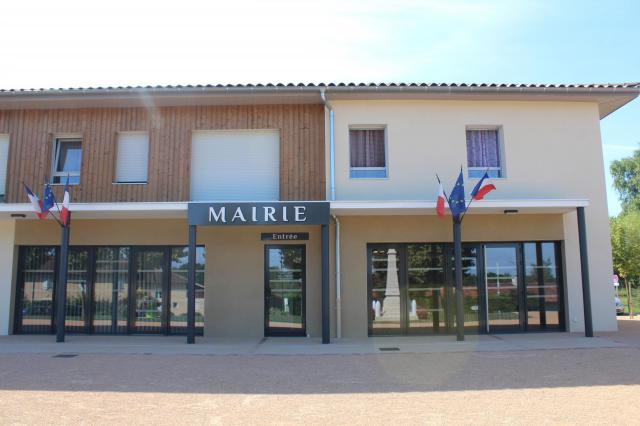 Mairie de Montracol.