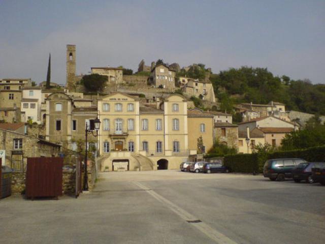 La mairie de Charmes sur rhone