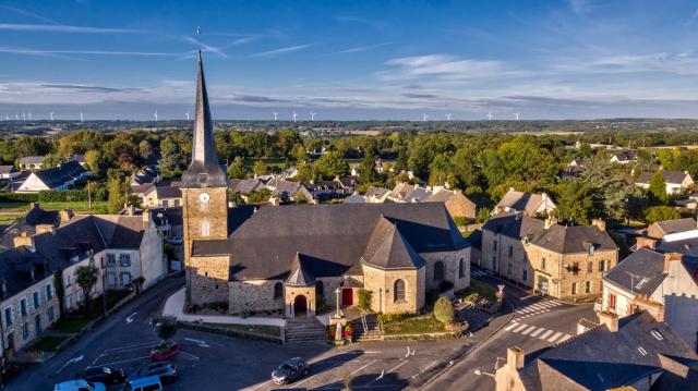 vue aérienne de la place de l'église