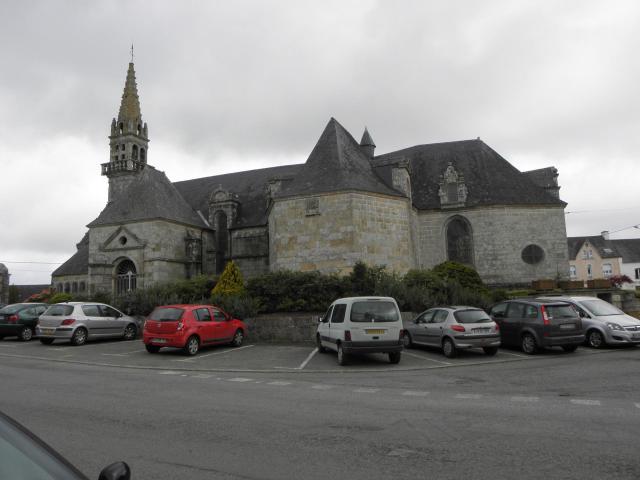 Église Saint-Yves de Plouray (56). Vue méridionale.