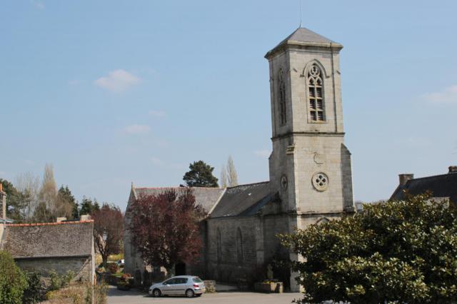 Église Saint-Isidore (1892), vue de la chapelle des Templiers, Fr-56-la Vraie-Croix.